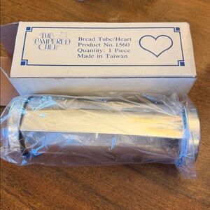 New PAMPERED CHEF Heart Bread Tube